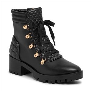 KARL LAGERFELD PERVOT LACE UP BOOT